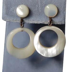 Vgt. Mother Of Pearl Earrings